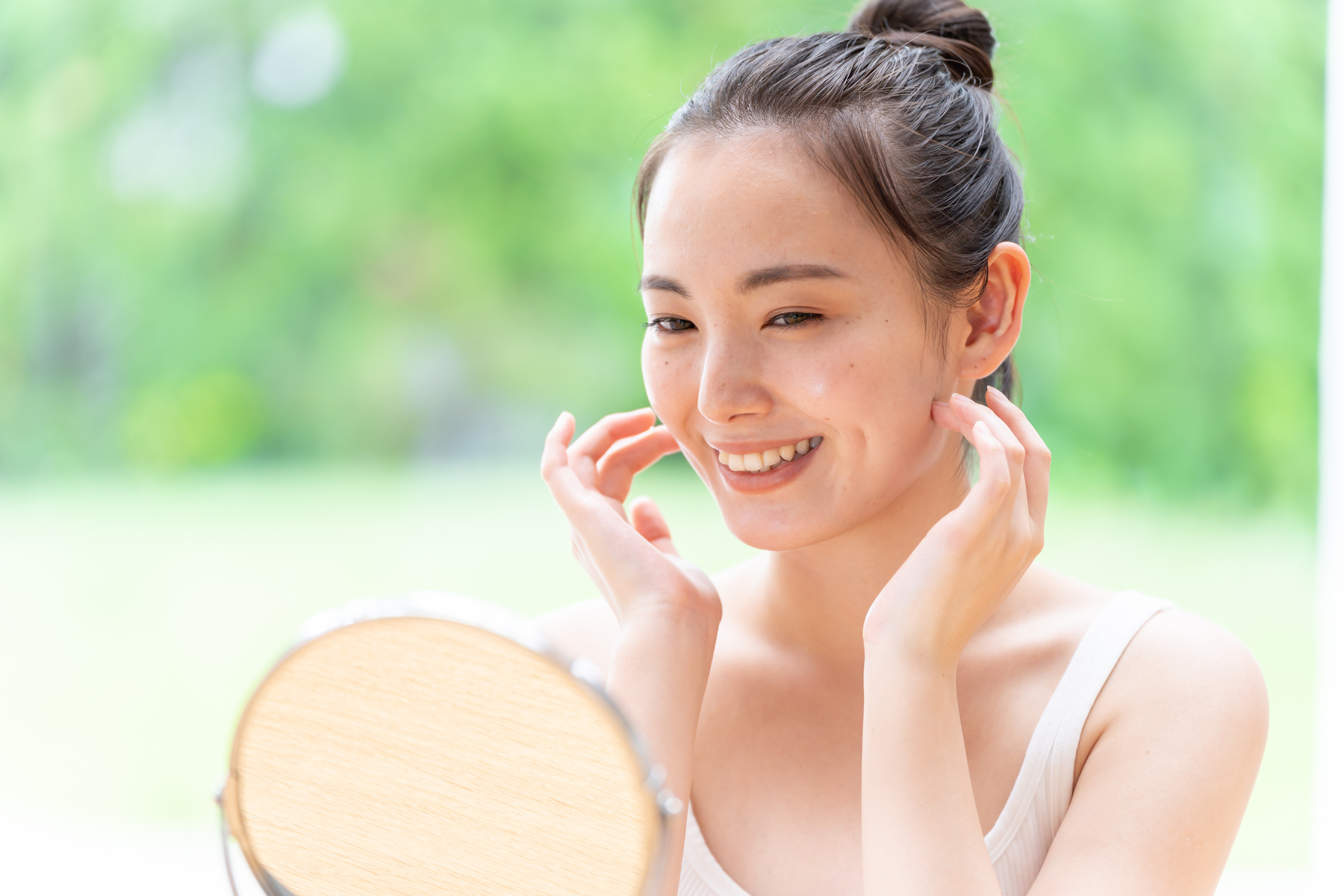 attractive japanese woman skin care image